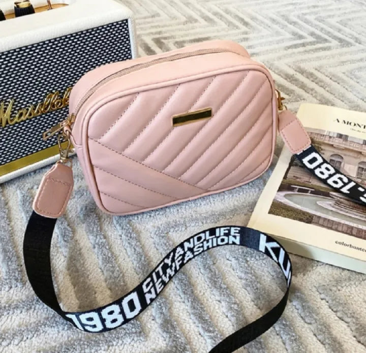 Quilted PU Leather Elegant Crossbody Bag for Women - Stylish Shoulder Handbag with Phone Pouch