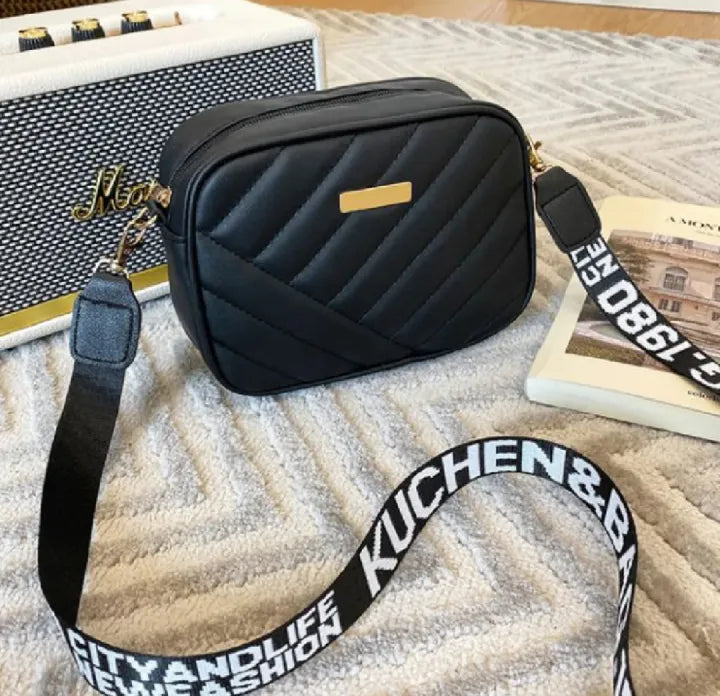 Quilted PU Leather Elegant Crossbody Bag for Women - Stylish Shoulder Handbag with Phone Pouch